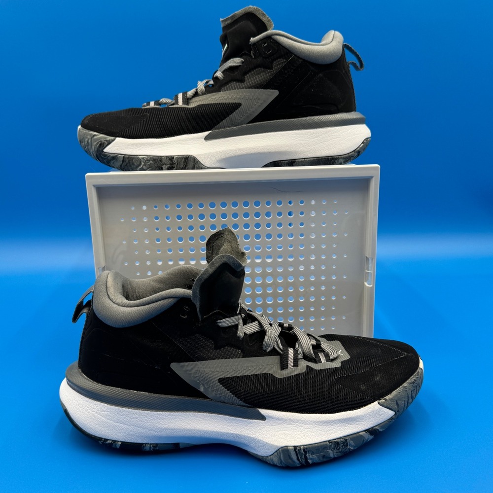 Jordan Zion 1 Basketball‎ Shoes Black Gray Sneakers Mens Size 8